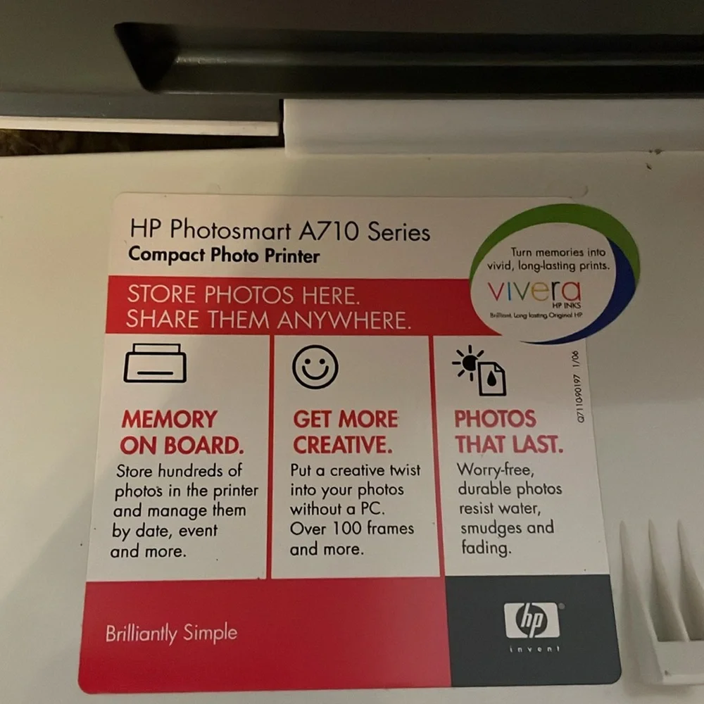 HP Photosmart A710 Series Compact White Portable Photo Printer